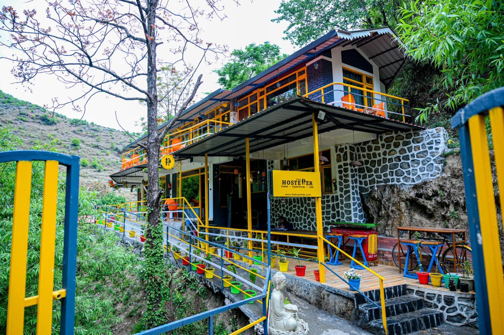The Hosteller Mussoorie By The Streamside, Kempty Buitenkant foto